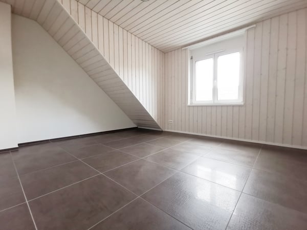 Moderne 3-Zimmer-Dachwohnung an der Aarauerstrasse in Olten 3