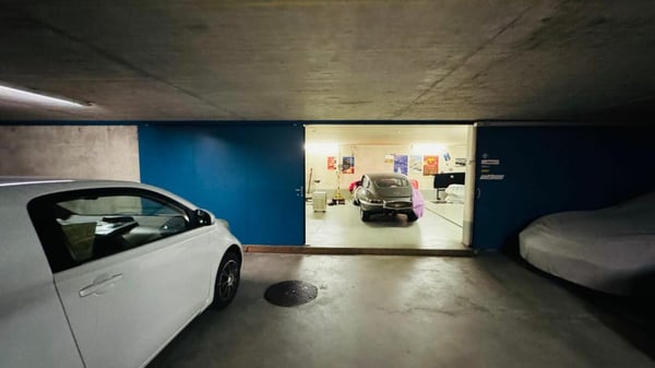 Auto-Einstellhalle für ca. 7 Fahrzeuge 2