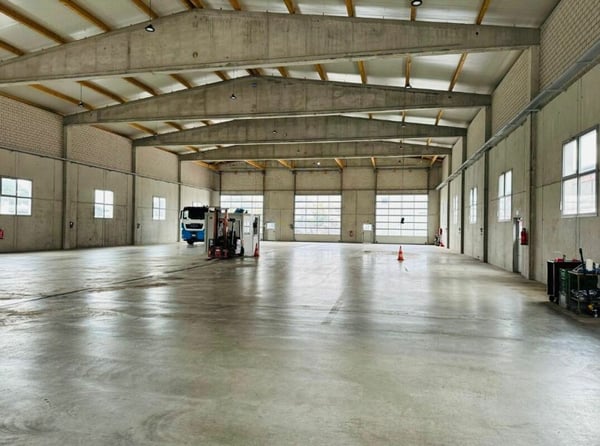 Vielseitig nutzbare Gewerbefläche mit hoher Halle und ausgezeichneter Anbindung in Kappel SO zu vermieten 4