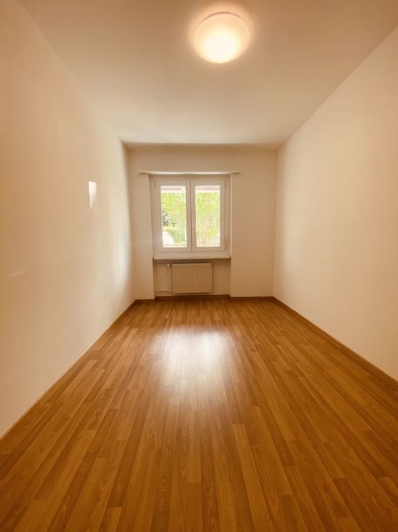 Zweitbezug 1 OG links W-2001, 1.5-Zimmer mit Balkon 6