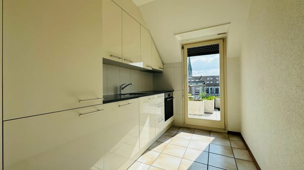 1.5-Zimmerwohnung mit Balkon, eigenem Waschturm, Keller und Veloraum 4