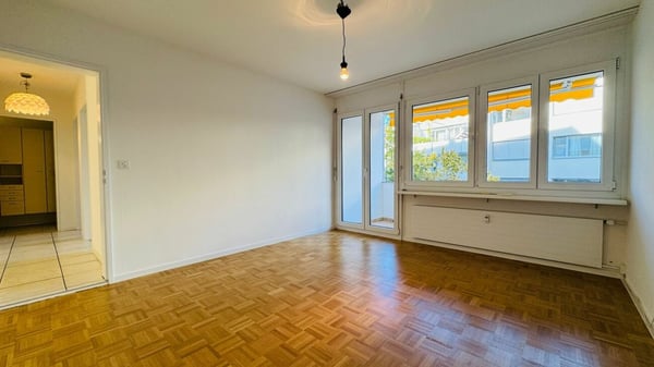 Gepflegte 1.5-Zi.-Wohnung mit Terrasse, Keller & 1 EHP 11