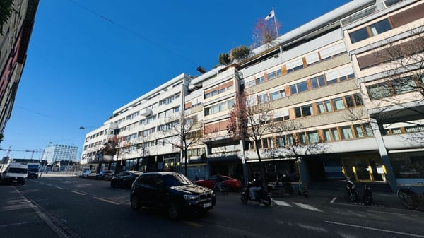 Gepflegte 1.5-Zi.-Wohnung mit Terrasse, Keller & 1 EHP 1