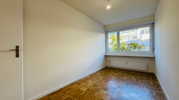 Gepflegte 1.5-Zi.-Wohnung mit Terrasse, Keller & 1 EHP 9