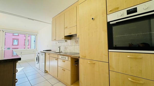 Gepflegte 1.5-Zi.-Wohnung mit Terrasse, Keller & 1 EHP 5