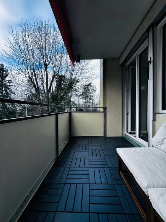 Modernisierte 1.5-Zimmer-Wohnung mit Balkon & grosser Garagenbox an optimaler Lage 19