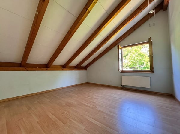 Eckeinfamilienhaus mit Garten, Carport, Pool und 1.5 Zimmern - per sofort verfügbar 12