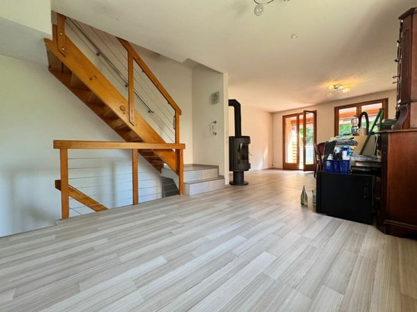 Eckeinfamilienhaus mit Garten, Carport, Pool und 1.5 Zimmern - per sofort verfügbar 7