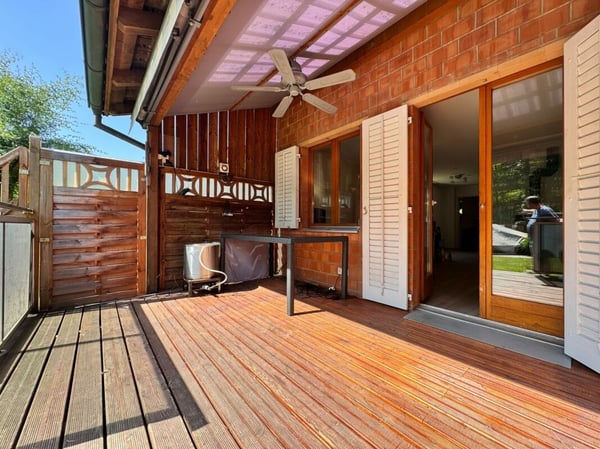 Eckeinfamilienhaus mit Garten, Carport, Pool und 1.5 Zimmern - per sofort verfügbar 4