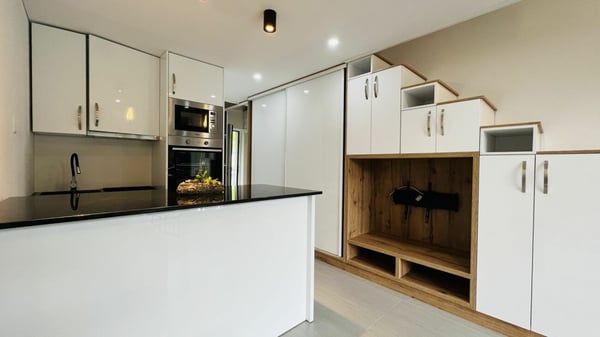 Neubau hochwertiges Top möbliertes Studio mit Klima, Parkplatz, Balkon 7