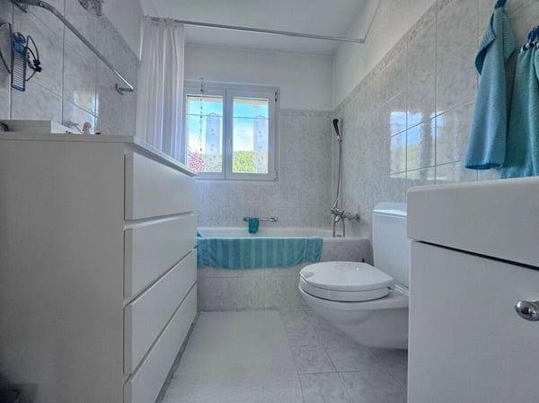 Gepflegtes MFH in Topzustand, solide Mieterschaft, schöne Lage 13