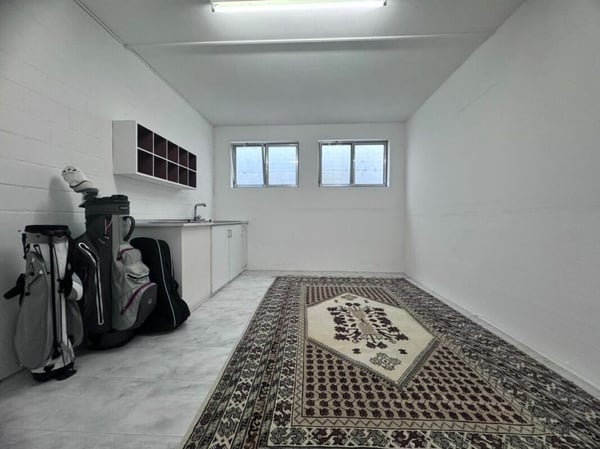 Gepflegtes MFH in Topzustand, solide Mieterschaft, schöne Lage 28