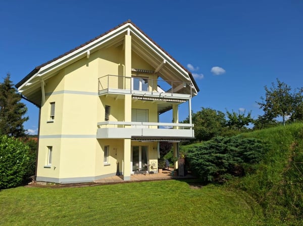 Gepflegtes MFH in Topzustand, solide Mieterschaft, schöne Lage 3