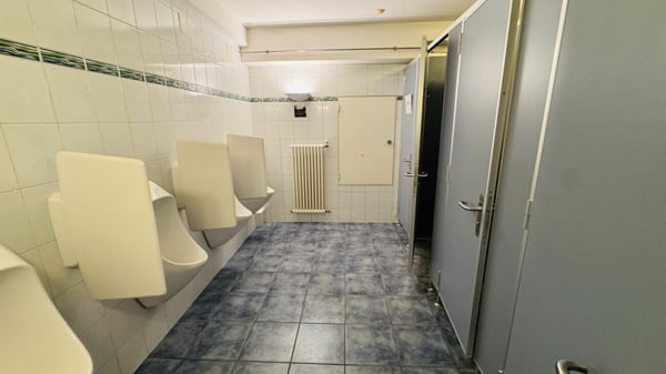 Attraktive Gewerbefläche (über 240 m²) mit Terrasse & 8 Parkplätzen 21