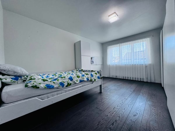 1.5-Zimmer-Eckreihenhaus in Muttenz -  modernisiert, grosser Garten an idealer Lage 4