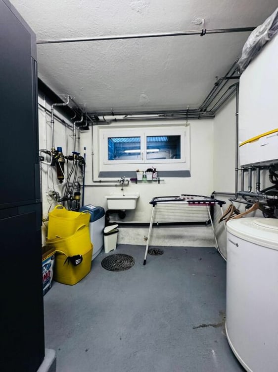 1.5-Zimmer-Eckreihenhaus in Muttenz -  modernisiert, grosser Garten an idealer Lage 12