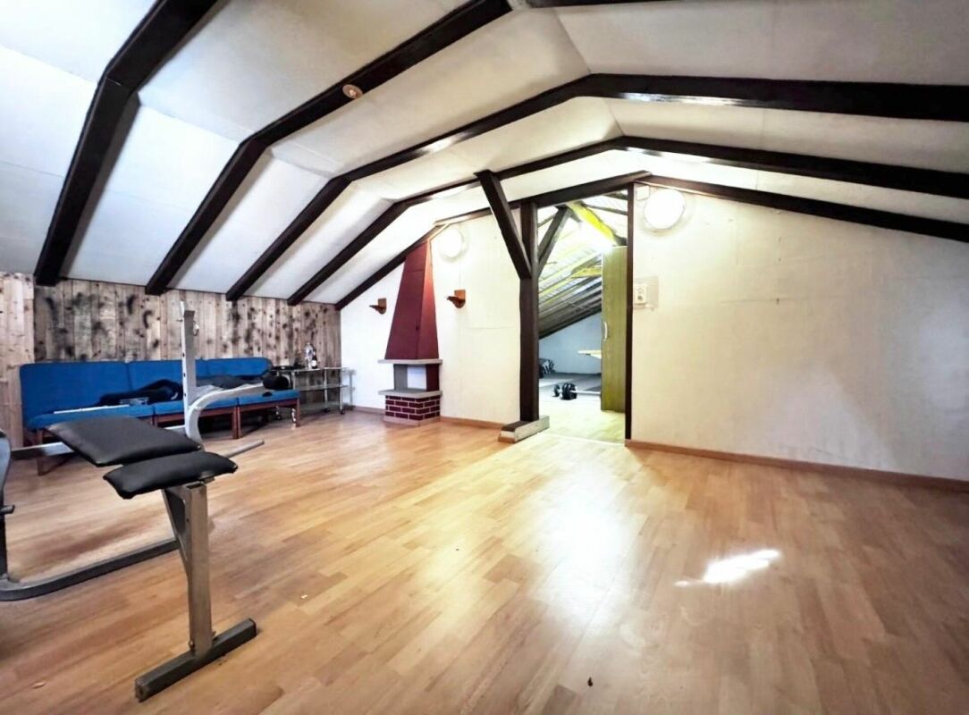 4.5-Zimmer-EFH mit 580 m²Grundstück, Garage & viel Potenzial