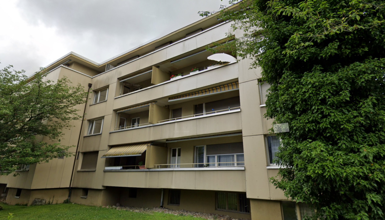 2.5-Zimmer: Balkon, Aussicht, Kellerabteil - per sofort