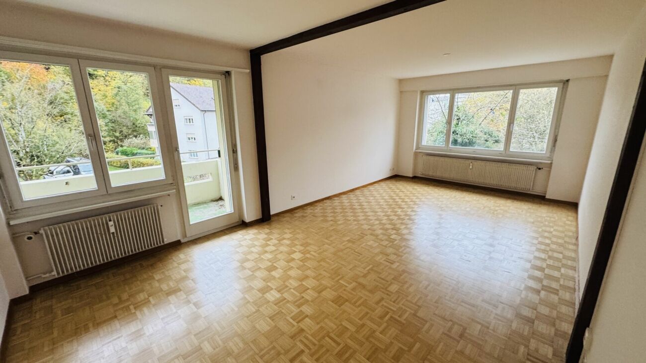 2.5-Zimmer: Balkon, Aussicht, Kellerabteil - per sofort