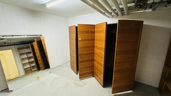 Schöne 2.5-Zimmerwohnung mit Lift, Balkon, Keller, AEP und eigener WM/TU 12