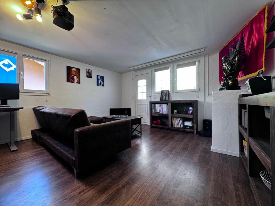 4.5-Zimmer-DEFH mit Hobbyraum, Garten & Ausbaupotenzial bis 6.5 Zimmer