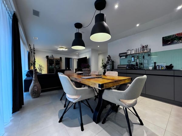 Exklusive, moderne 3.5-Zimmer-Attikawohnung mit grosser Terrasse & Waschturm 3