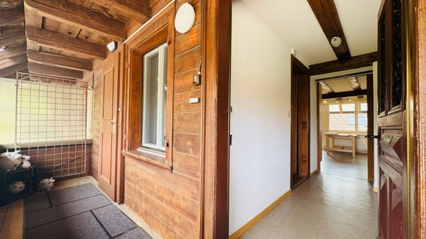 5-Zimmer-Wohnung mit mehreren Terrassen und ein Parkplatz inklusive 11
