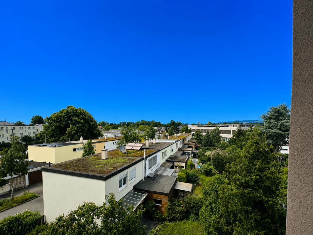 Schöne 2.5-Zimmerwohnung im 2. OG (w4) mit Balkon, eigener Waschmaschine und Kellerabteil