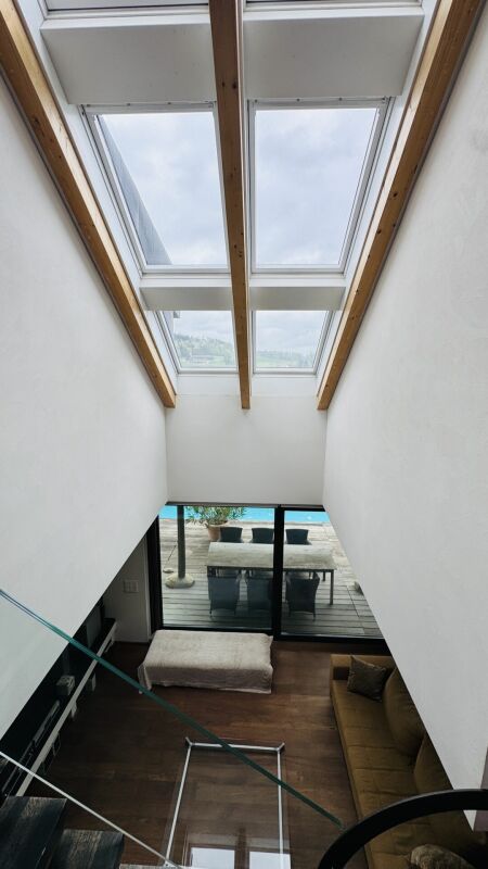 Exklusives Anwesen mit Villa, Nebenhaus, separater Wohneinheit, Praxis, Einstellhalle, Pool u. v. m.