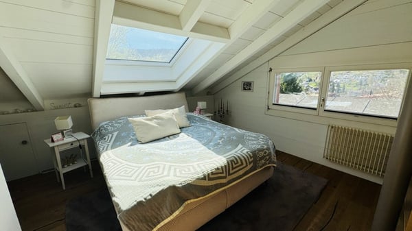 6.5-Zimmer-Architektenhaus mit Pool, Garagenbox, 3 Parkplätzen und Weitsicht 13
