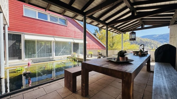6.5-Zimmer-Architektenhaus mit Pool, Garagenbox, 3 Parkplätzen und Weitsicht 35