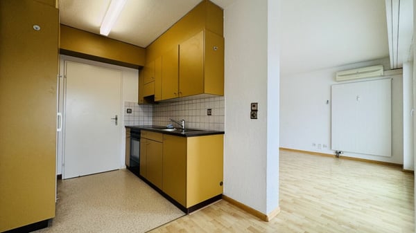 Gemütliche 3.5-Zimmer-Wohnung mit Balkon, Lift, Keller und ca. 80 m² Wohnfläche 5