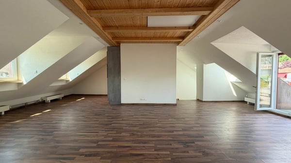 Helle 5-Zimmer-Maisonettewohnung mit grosser Terrasse in Gelterkinden 9