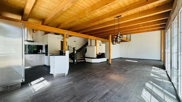 Freistehendes 4.5-Zimmer-Einfamilienhaus mit Pool, Sauna, Wintergarten, Doppelgarage & Aussicht 15