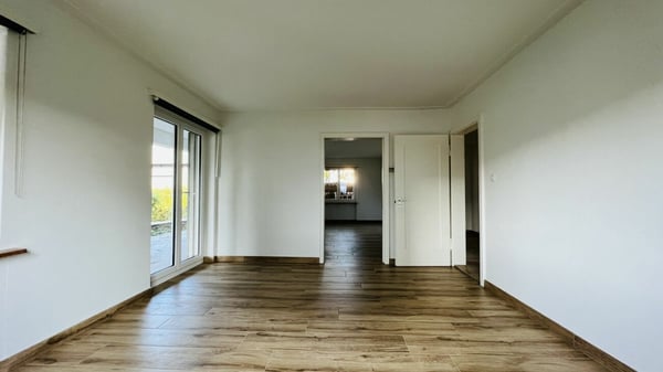Charmante 3.5-Zimmer Gartenwohnung mit Renovierungen, Sitzplatz und schönem Garten 6