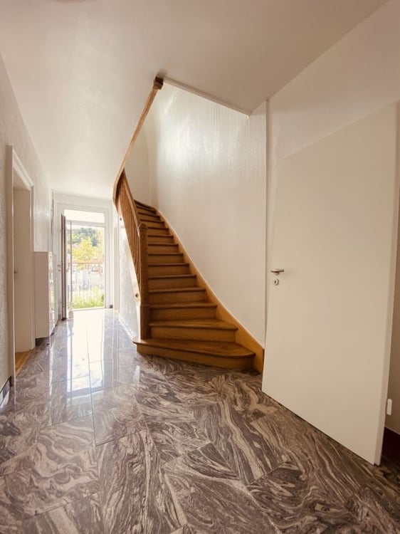 Renoviertes 4.5-Zimmer-Haus mit Sitzplatz und Keller - Ideal für Singles, Paare oder kleine Familien 12