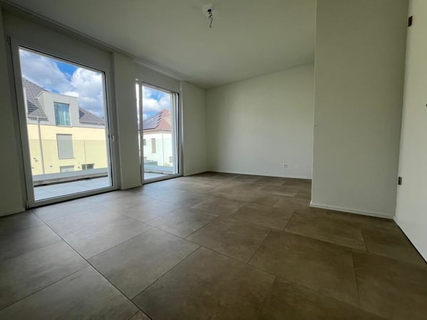 Neuwertiges Doppel-Einfamilienhaus (F1) mit 2 Nasszellen, 2 Parkplätzen, Garten und Sitzplatz 28