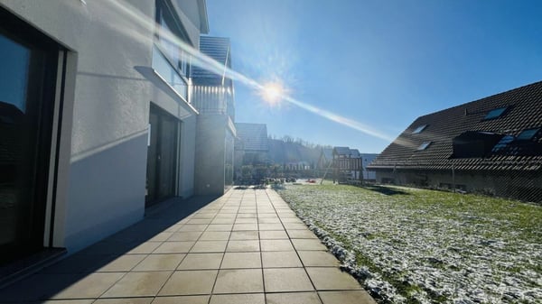 Modernes 5.5-Zimmer-Neubau-Einfamilienhaus mit 2 Bädern, Carport, Parkplatz & Garten in Duggingen 22