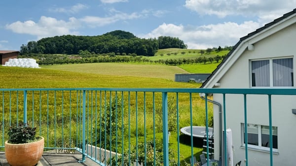 Wunderschönes 5.5-Zimmer Doppelhaus mit Garten, Sitzplatz, Balkon und 2 Parkplätzen 27