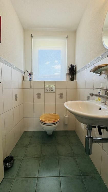 Wunderschönes 5.5-Zimmer Doppelhaus mit Garten, Sitzplatz, Balkon und 2 Parkplätzen 12