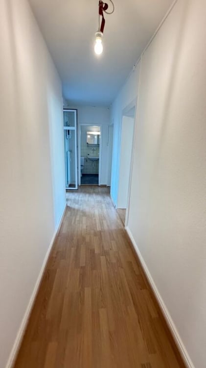 Einfache 2.5-Zimmer-Wohnung mit Balkon und Kellerabteil 8