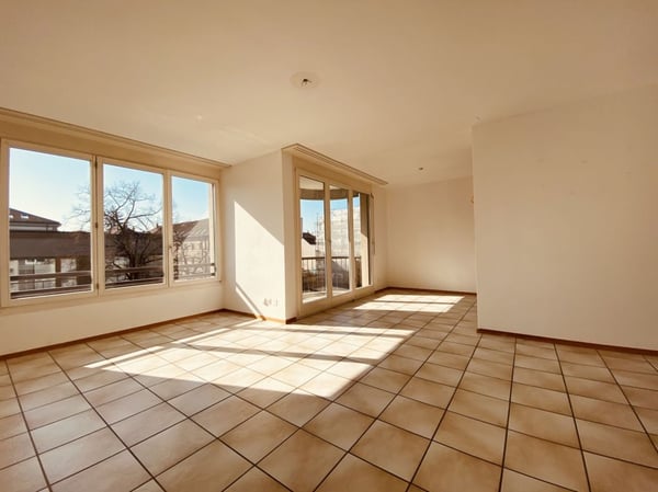 2.5-Zimmerwohnung mit Balkon, eigenem Waschturm, Keller und Veloraum 4