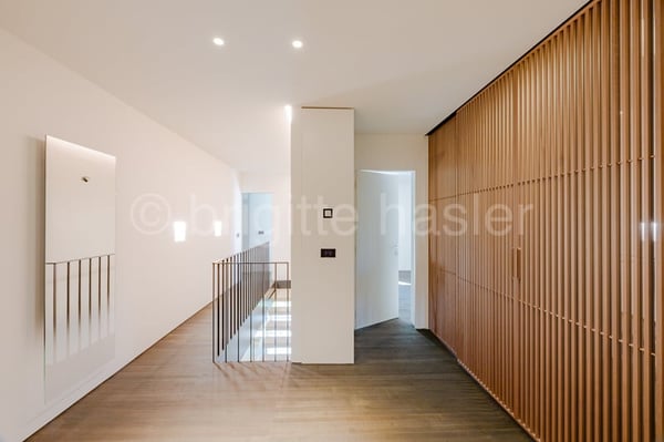 Repräsentative Liegenschaft (2-Generationen-Haus und sep. Studio/Atelier) an begehrter Lage 8