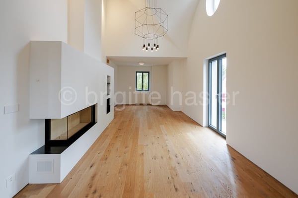 Repräsentative Liegenschaft (2-Generationen-Haus und sep. Studio/Atelier) an begehrter Lage 12