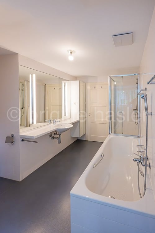 8-Zimmer-Stadthaus an beliebter Wohnlage im Bachletten-Quartier 11