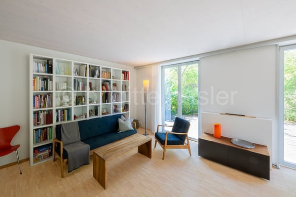 Wohnen im Grünen: 5-Zimmer-Eckeinfamilienhaus an exklusiver Lage am Buremichelskopf 8