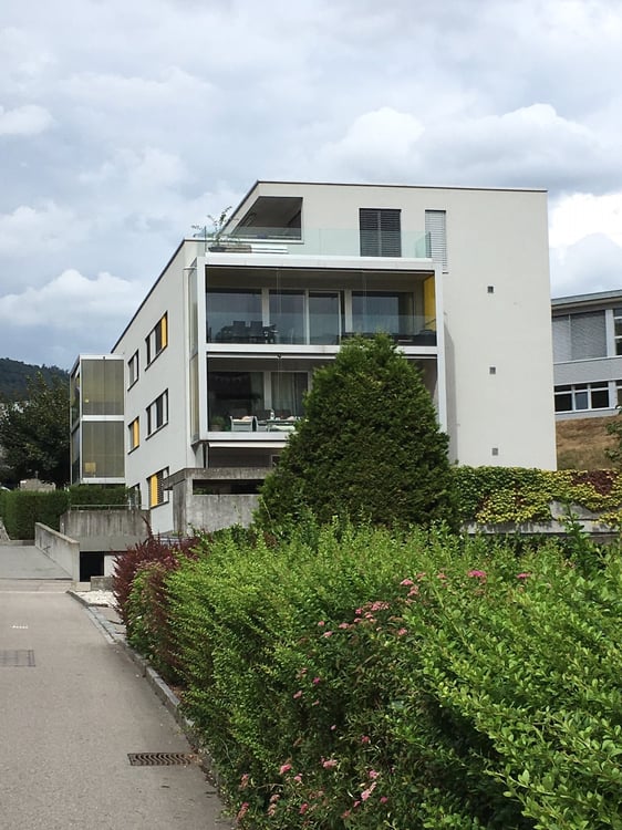 Charmante 2.5-Zimmer-Wohnung mit Balkon in Hägendorf 2