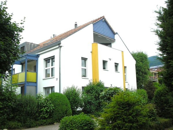 Charmante 2.5-Zimmer-Dachwohnung mit Balkon in Wangen bei Olten