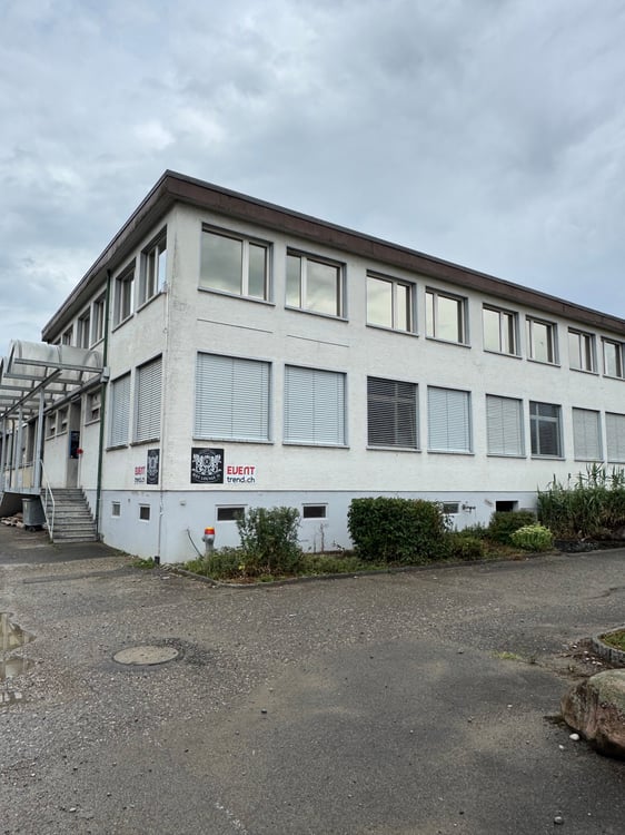 Attraktive Gewerbemietfläche mit Aussicht 12