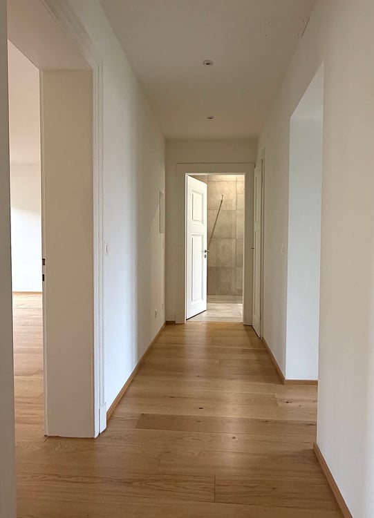 Moderne 1.5 Zimmer Etagenwohnung zentral gelegen 9